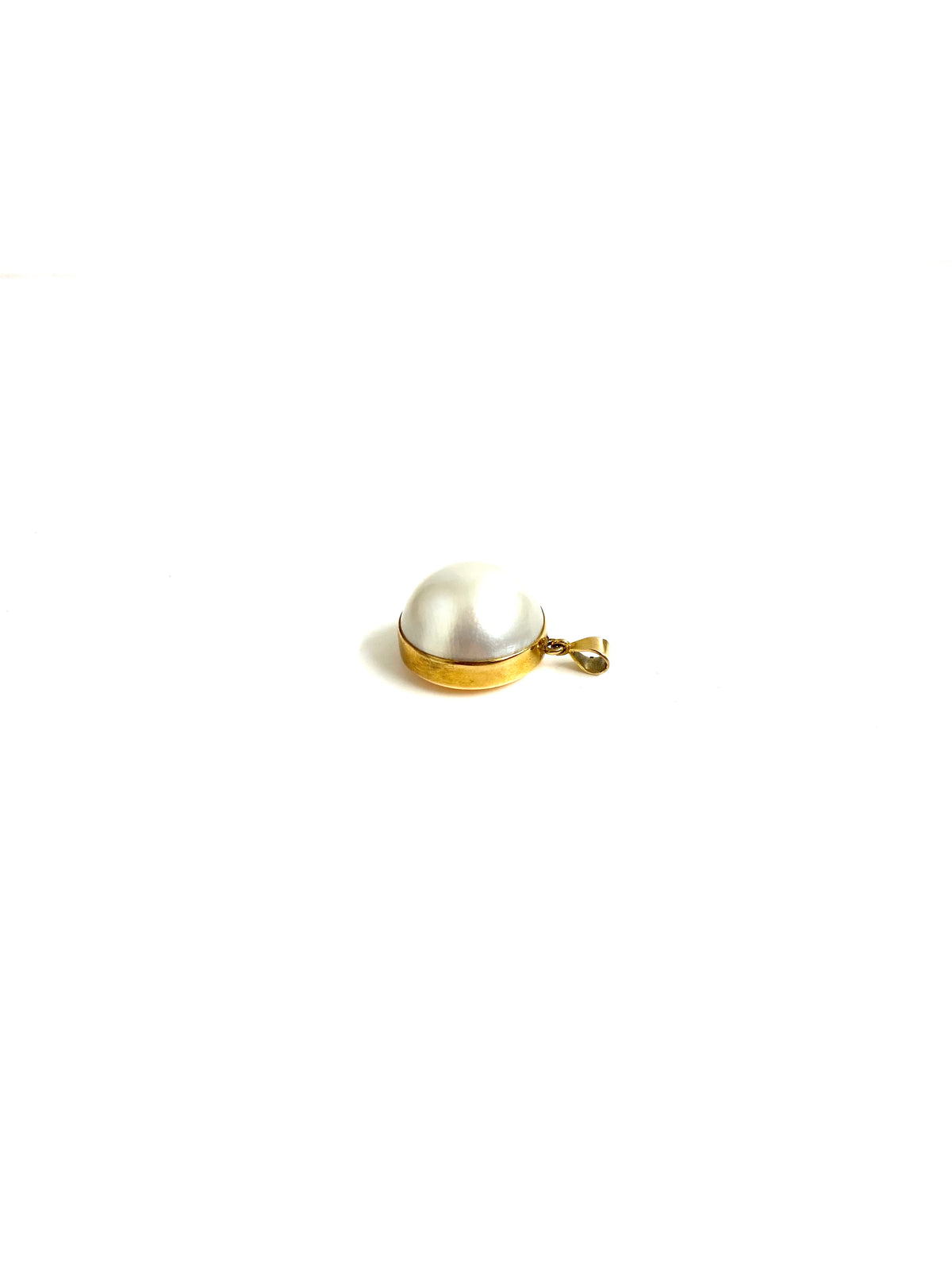 9ct Gold Mabe Pearl Pendant