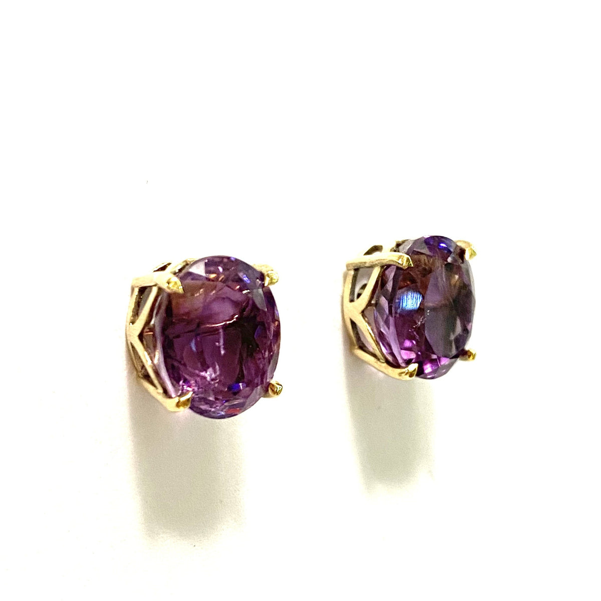 9ct Yellow Gold Amethyst Stud Earrings