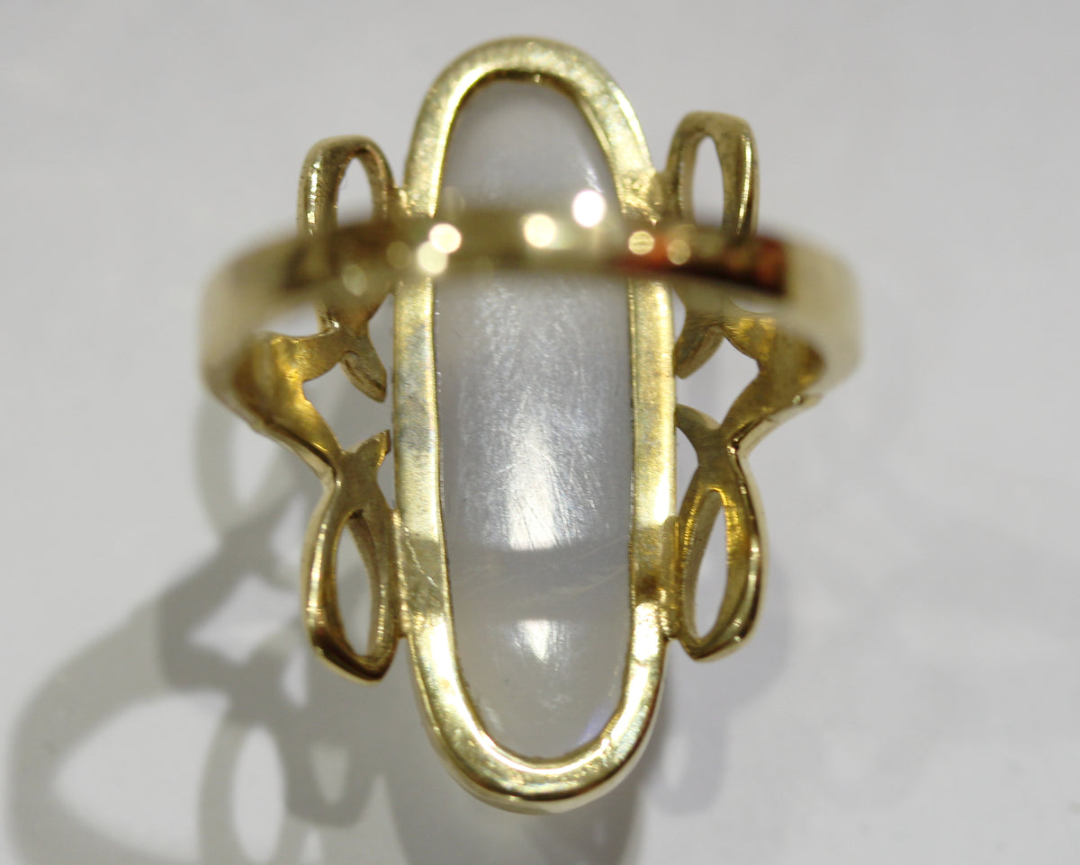 9ct Gold Natural Moonstone Ring
