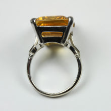 18ct White Gold Yellow Citrine Ring
