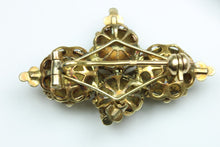Gold Brooch Featuring Cannetille Work