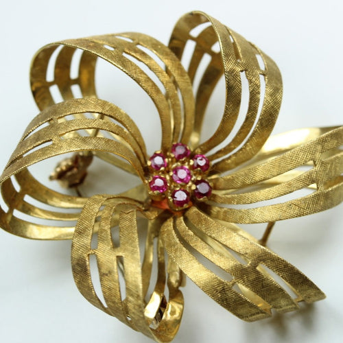 Ruby and 18ct Yellow Gold Brooch