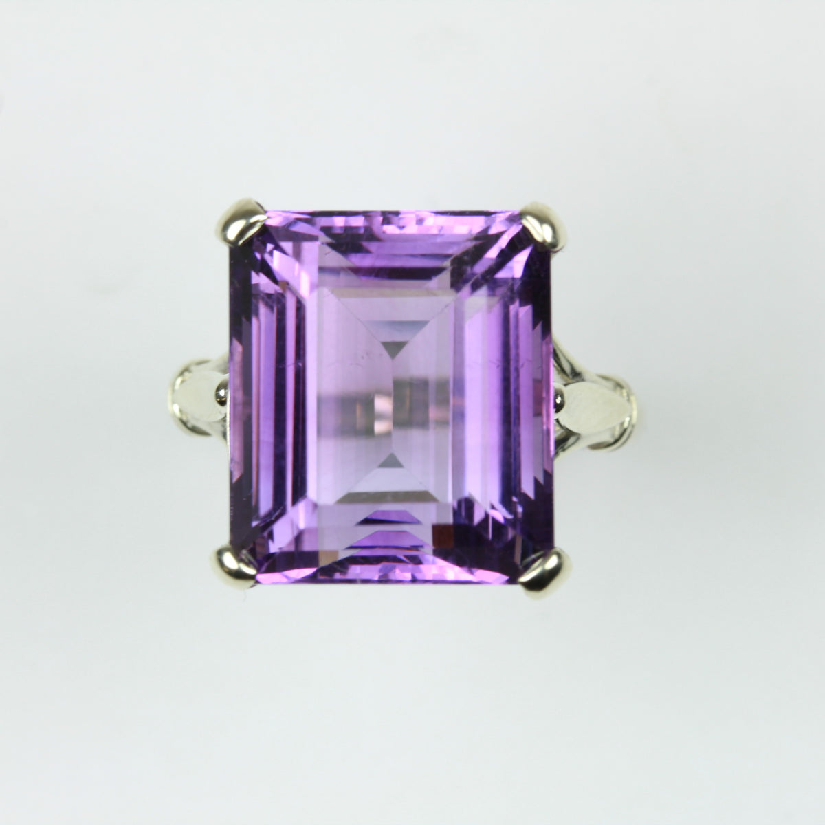 9ct White Gold Emerald-Cut Amethyst Ring