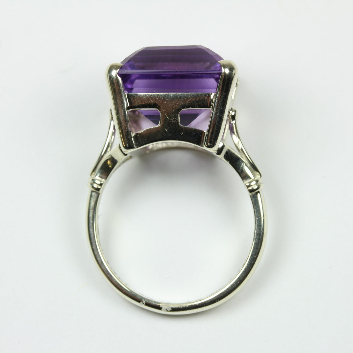 9ct White Gold Emerald-Cut Amethyst Ring