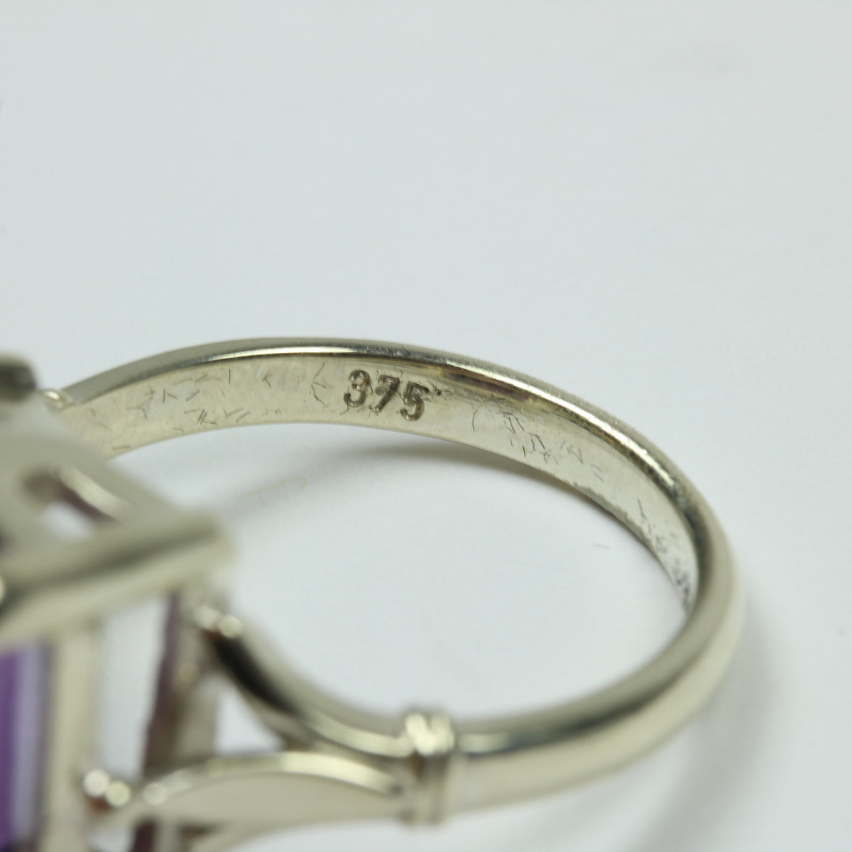 9ct White Gold Emerald-Cut Amethyst Ring
