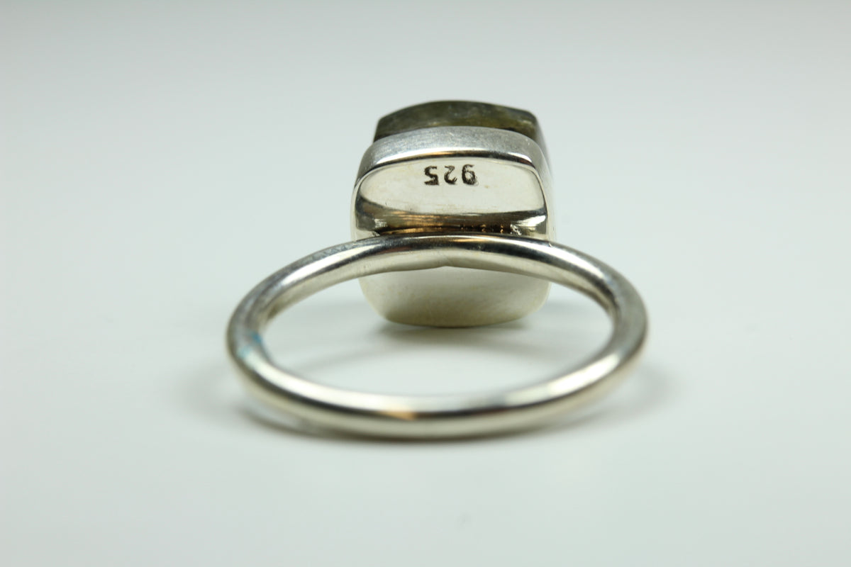Sterling Silver Labradorite Ring