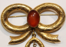 Antique 9ct Yellow Gold Carnelian and Onyx Bow Brooch