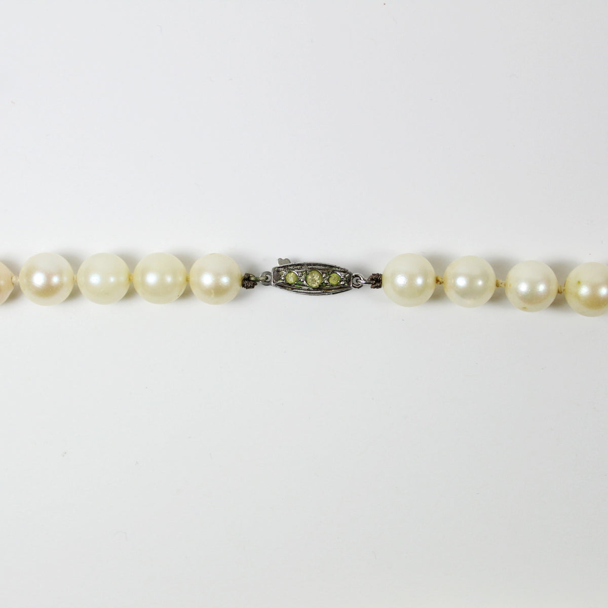 Pale Yellow Cultured Pearl Necklace