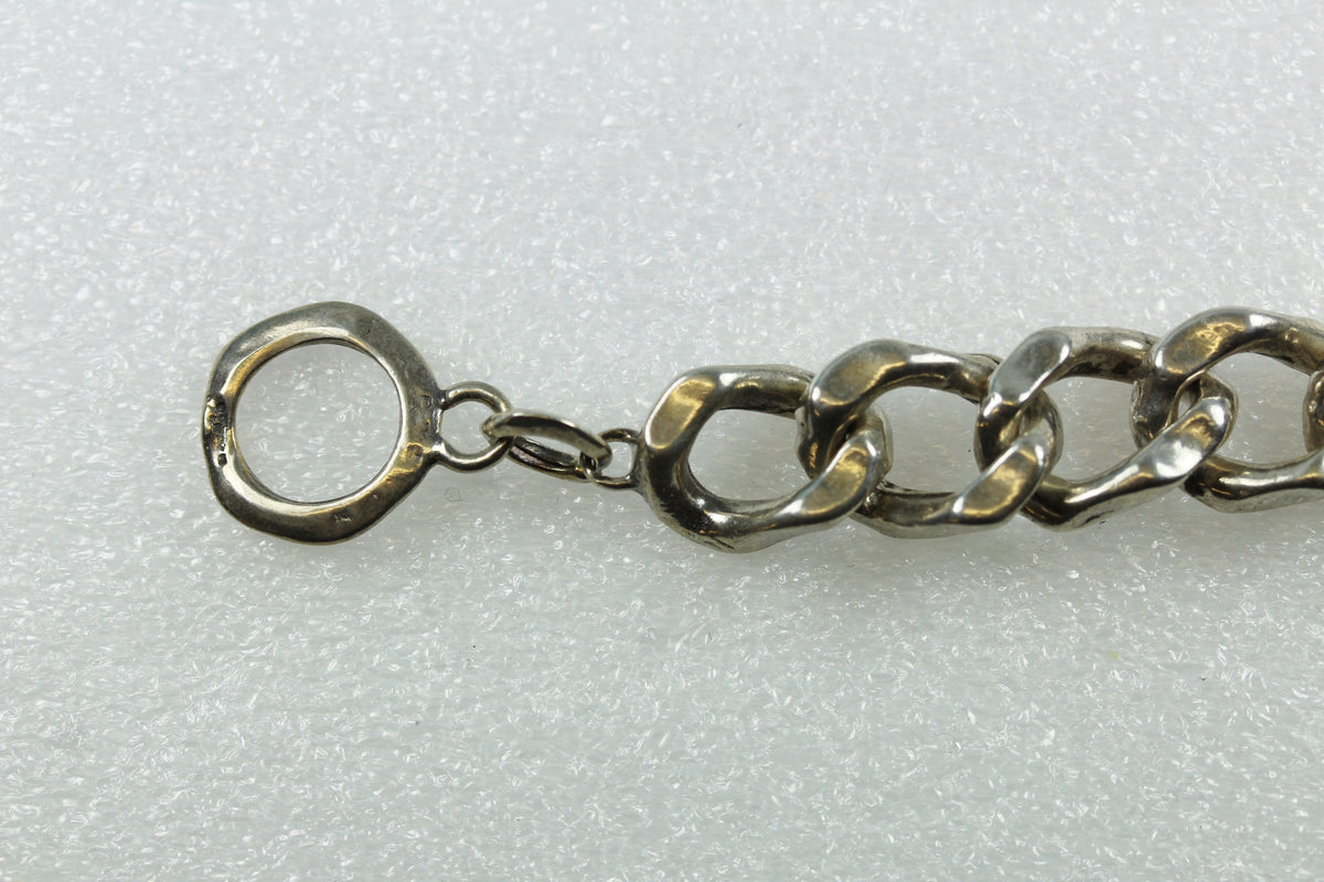 Hammered Curb Chain with Central Plate Toggle Clasp
