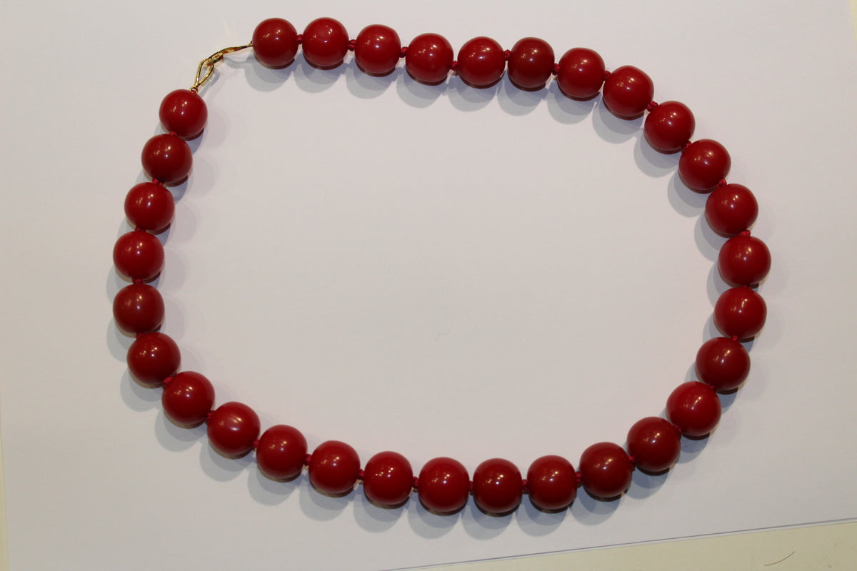 Red Round Bakelite Necklace
