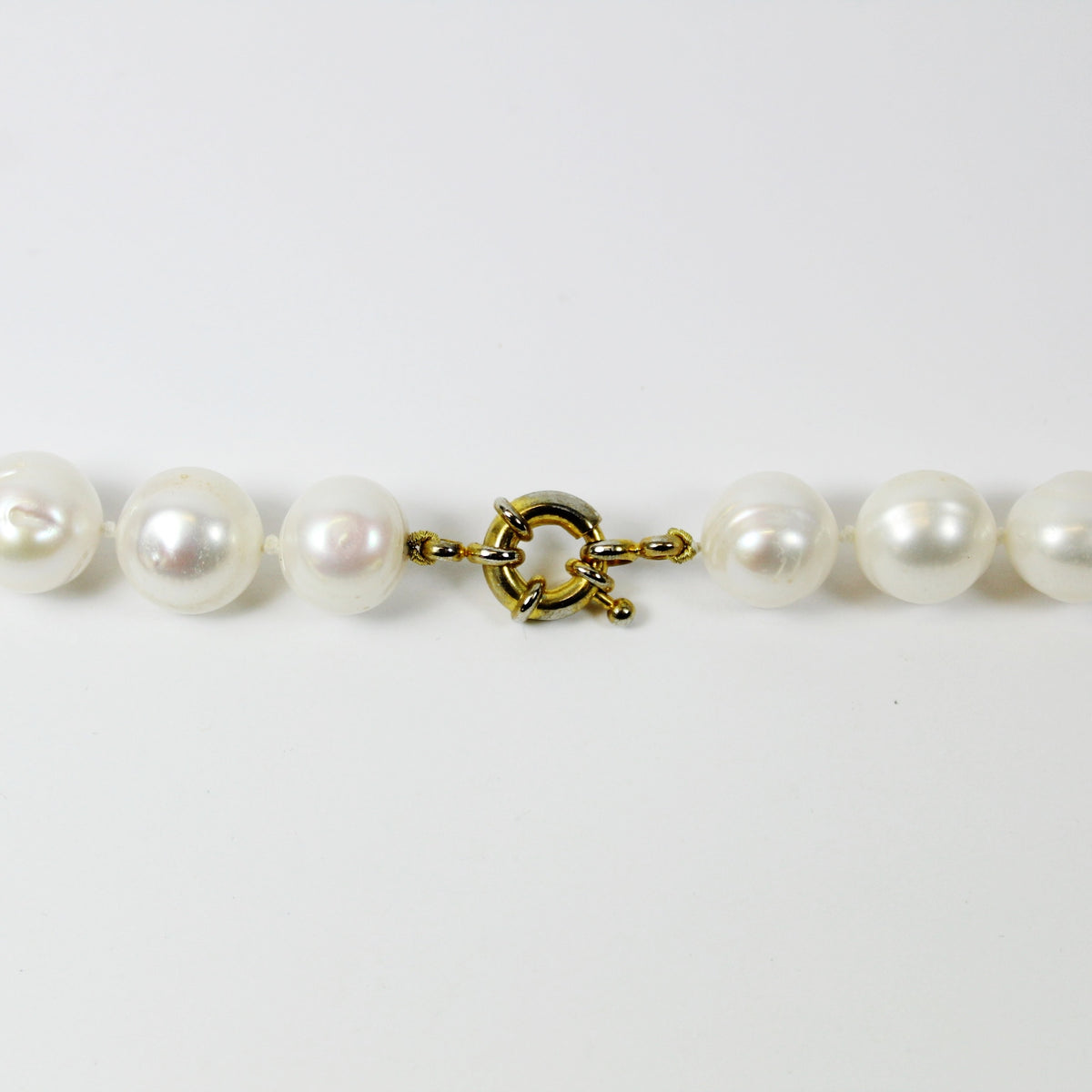 White Baroque Pearl Beaded Necklace
