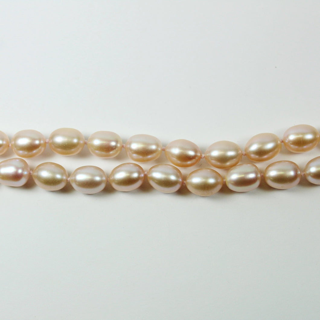 Pale pink cultured pearl necklace