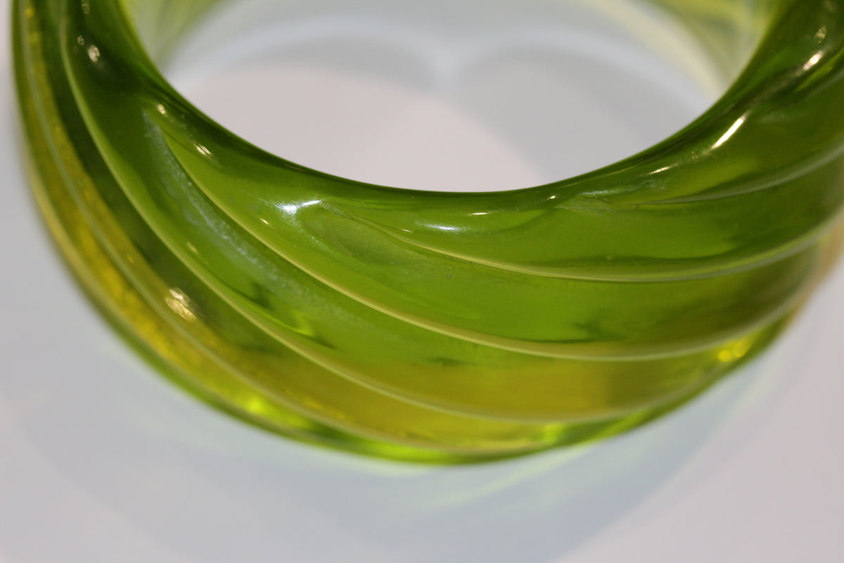 Vintage Green Lucite Bangle