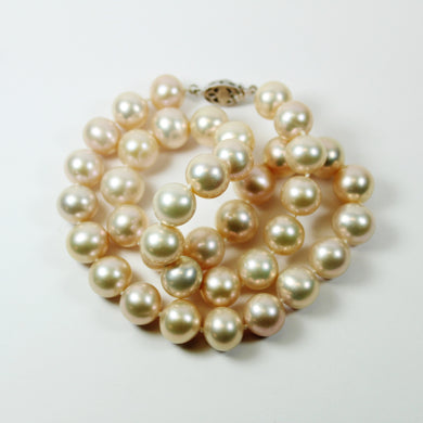 Round Pink AAA Freshwater Pearl Beaded Necklace
