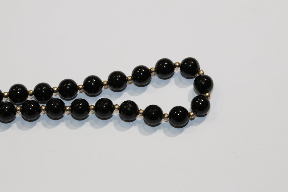 Vintage 9ct Yellow Gold Black Jadeite Beaded Necklace