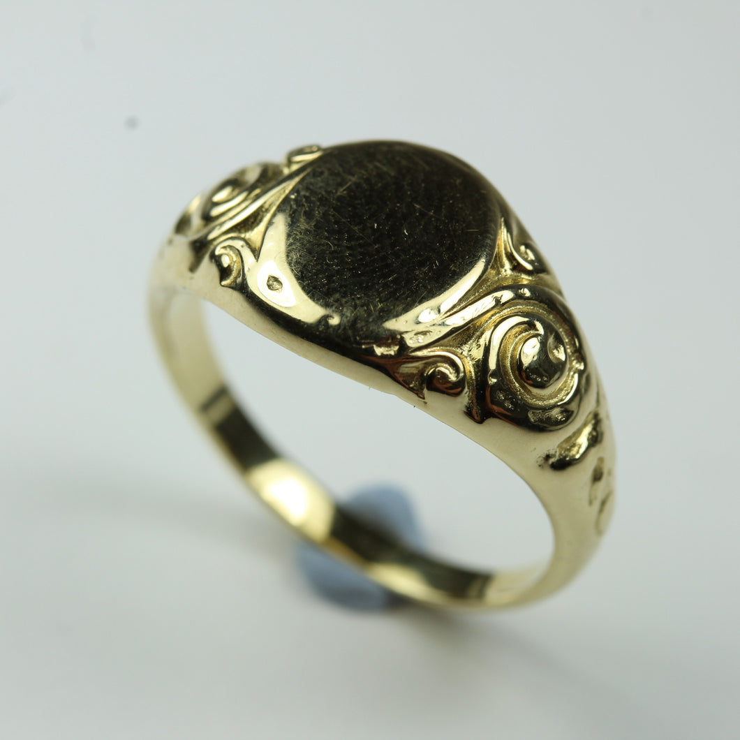 9ct Yellow Gold Oval Carved Signet Ring