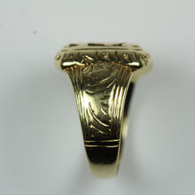 Vintage 9ct Yellow Gold Initial Carved Signet Ring