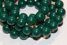 Vintage Green Bakelite Necklace