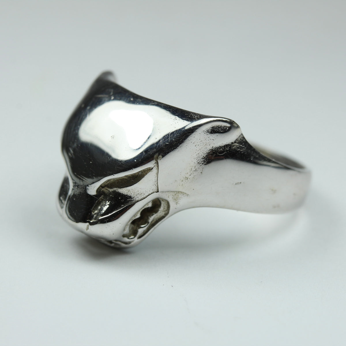 9ct White Gold Panther Mens Ring