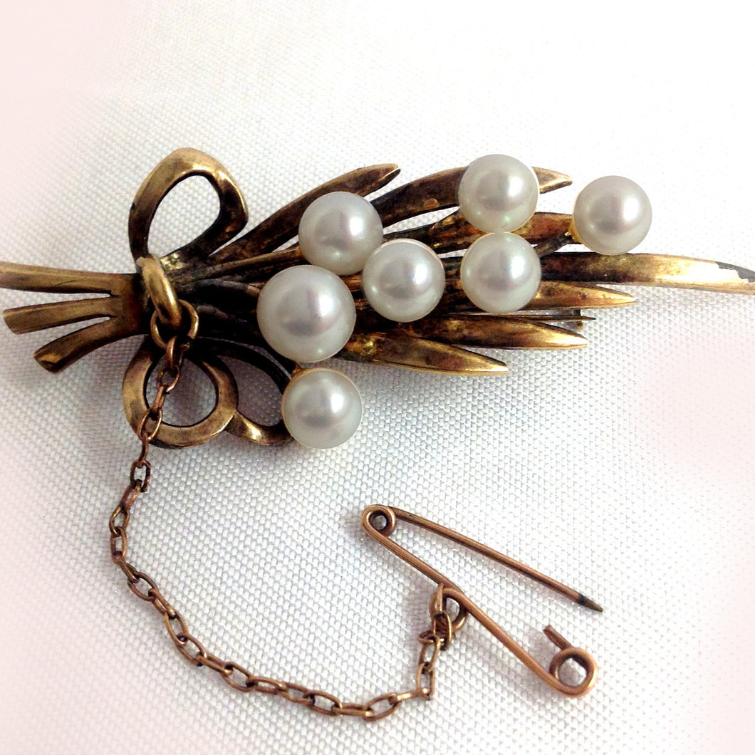 Natural Cultured Pearl Brooch