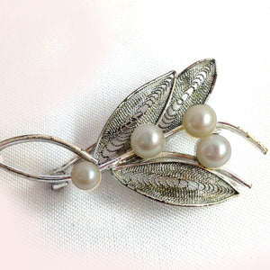 Sterling Silver Cultured Pearl Brooch