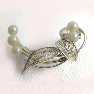 Silver Plated Natural Pearl Brooch