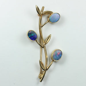 9ct Yellow Gold Floral Opal Brooch