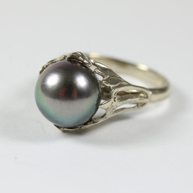 Elegant 9ct White Gold Black Tahitian Pearl Ring