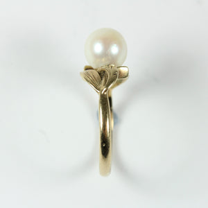 Elegant 9ct Yellow Gold Cultured Pearl Ring