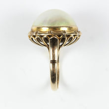 Mabe Pearl Elegant 14ct Yellow Gold Bamboo patterned Ring