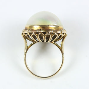 Mabe Pearl Elegant 14ct Yellow Gold Bamboo patterned Ring