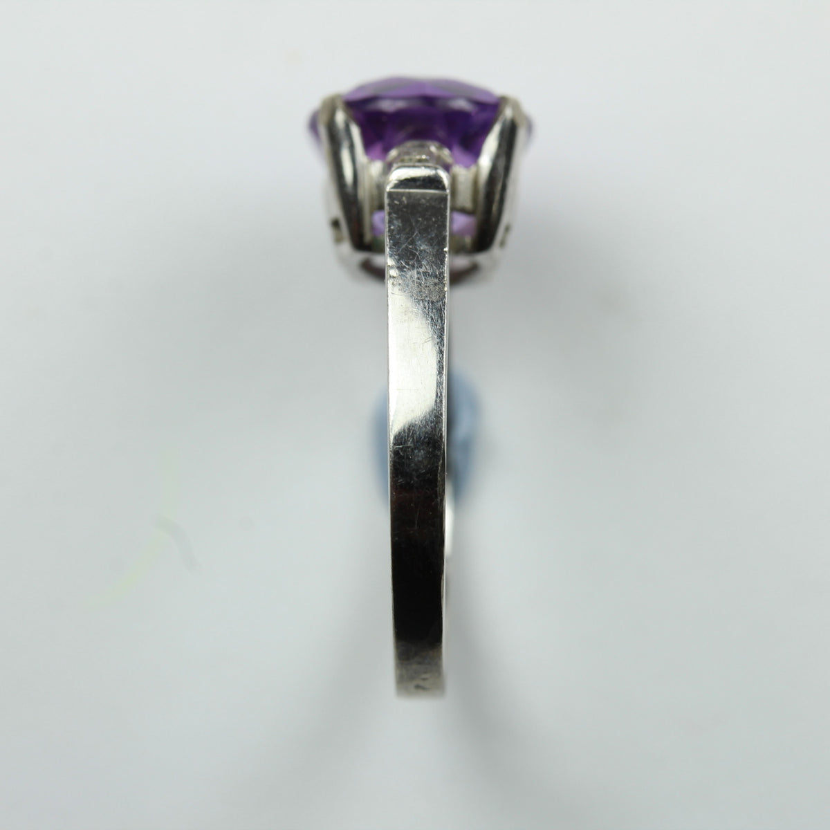 18ct White Gold Amethyst and Diamond Ring