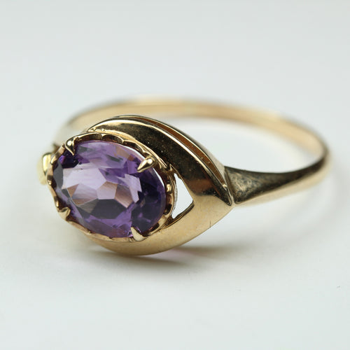 Vintage 9ct Yellow Gold Amethyst Ring