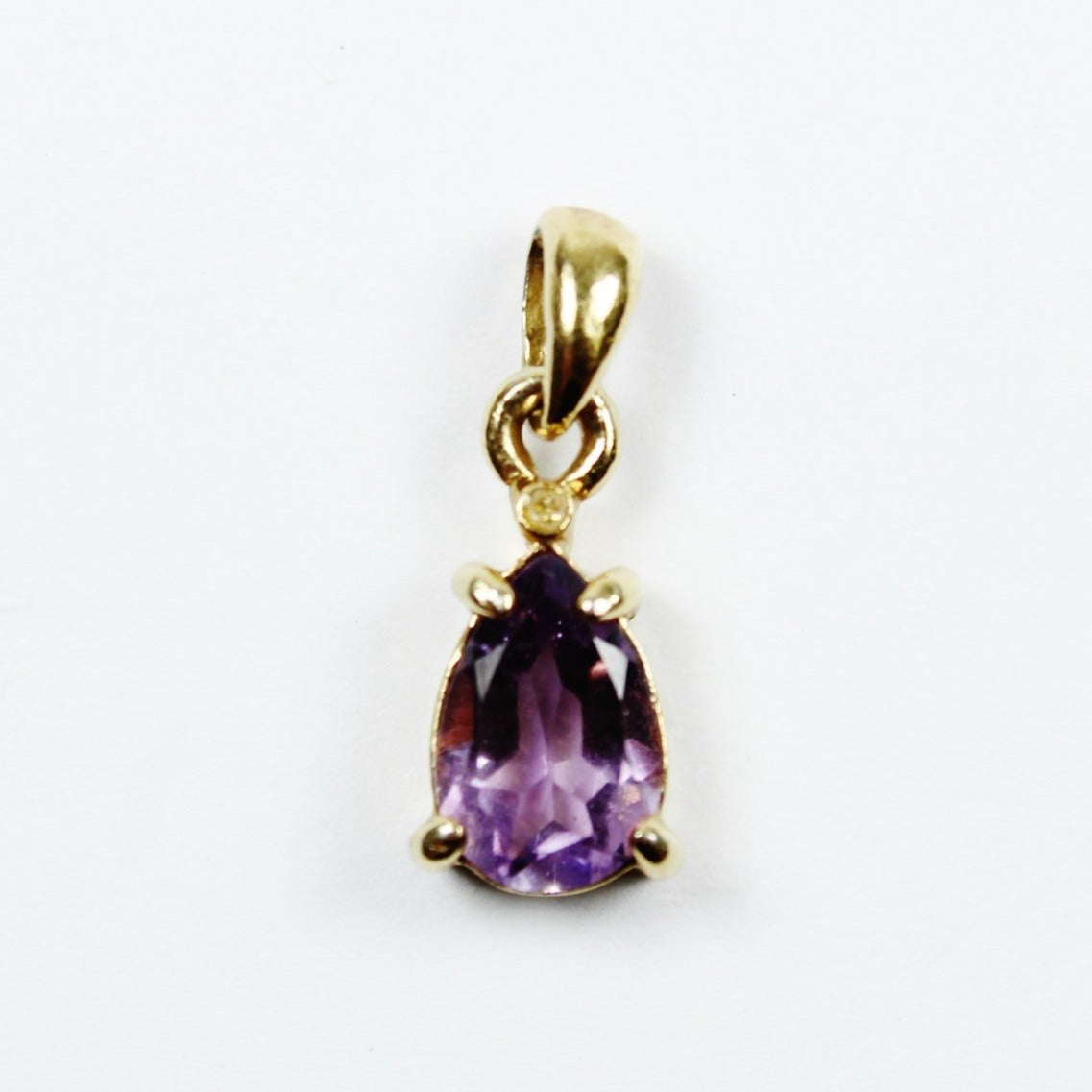 9ct Yellow Gold Amethyst Pendant