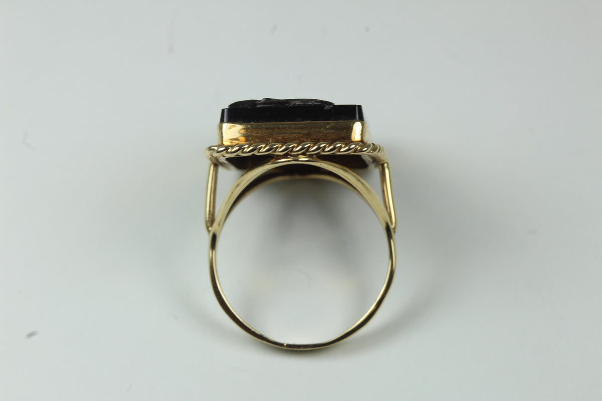 9ct Yellow Gold Carved Carnelian Cameo Ring