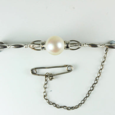 Fairfax Roberts Natural Pearl Tie Pin With Safety Chain