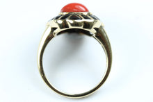 9ct Yellow Gold Coral and Onyx Ring